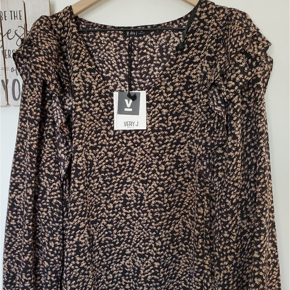 Very J Women's Plus Size Size 2XL Black and Tan Printed Long Sleeve Blouse